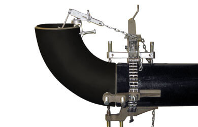 picture of a pipe welder